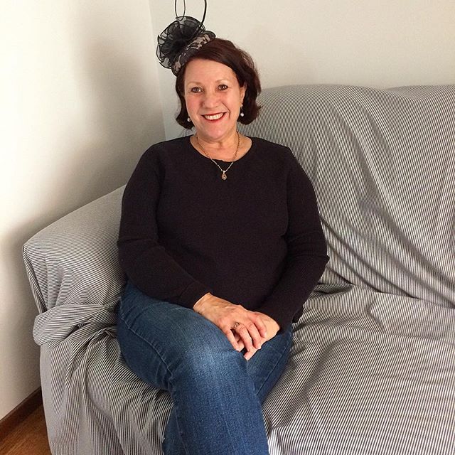 Just because we’re at home for Australia’s big annual horse race, The Melbourne Cup, doesn’t mean we can’t dress up #fascinator #melbournecup #australia #newcastle #stunner